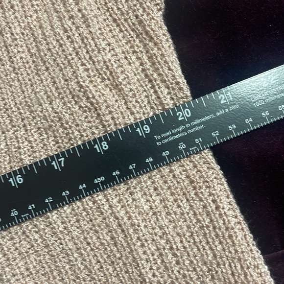 Listicle sz small sweater V front and back, front cinch dusty rose color - Picture 4 of 7